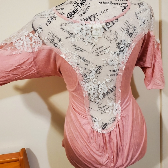Sammy lace pink blouse - Picture 1 of 8